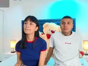 Private damian_and_roxanne on Chaturbate