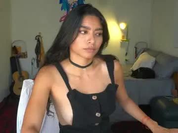 Freechat daniisla on Chaturbate