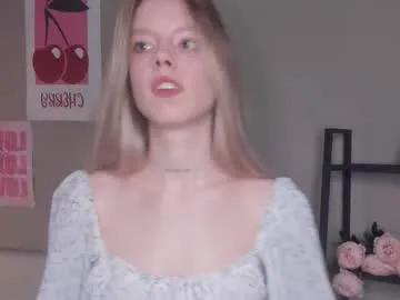 denaebeste — Hi ! I am beginner model here ! Let's just fun GOAL : Every 5 token MEOW #new #shy #skinny #18 [25 tokens remaining]