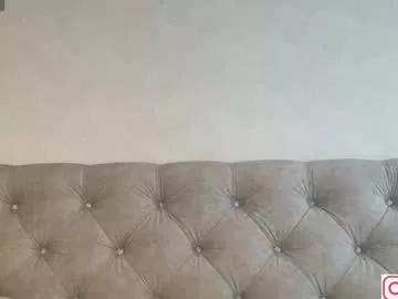 Freechat diffgirls on Chaturbate