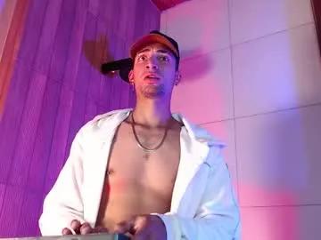 Freechat drakeneumann on Chaturbate