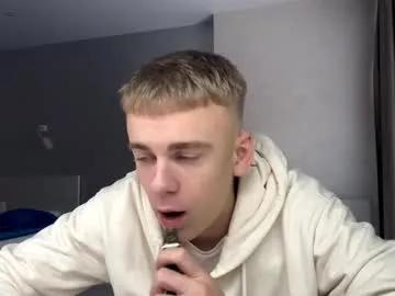 Freechat echowraith on Chaturbate