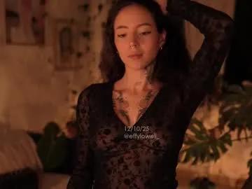 effylowell_ on Chaturbate 