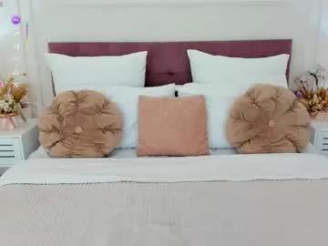 Freechat elsajoness on Chaturbate