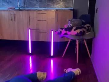 Freechat eminent_eva on Chaturbate