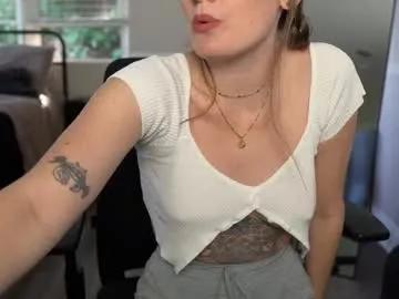 emma_ruby on Chaturbate 