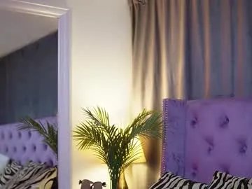 Freechat emmadallas on Chaturbate