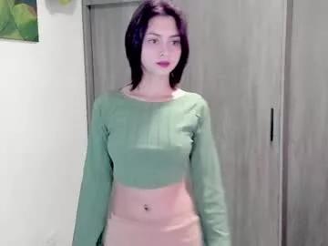 Freechat ephemeral_hot on Chaturbate