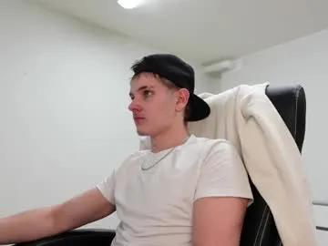 Freechat eric_poston on Chaturbate