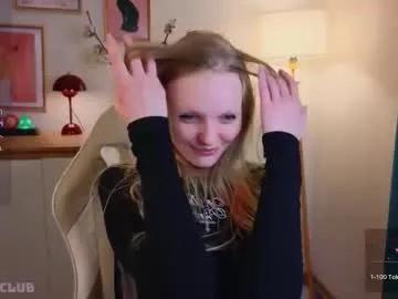 Away evangel1ne on Chaturbate