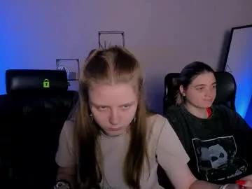 Group foxy_tease_ on Chaturbate