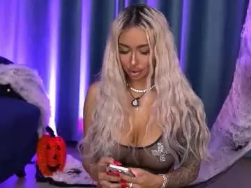 Freechat goldenamberx on Chaturbate