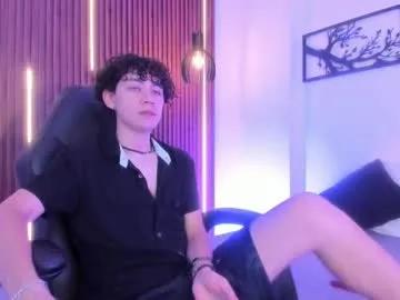 Private helios_obscuro on Chaturbate