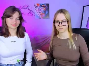 helli_belli on Chaturbate 