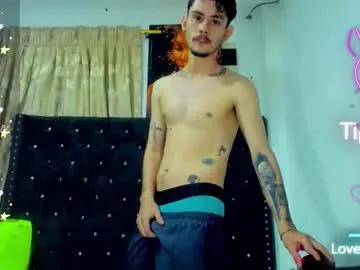 Freechat i_am_kelvis_ on Chaturbate