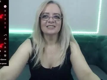 Freechat ivanacharm on Chaturbate