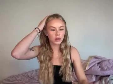 Freechat kenziesmithh on Chaturbate