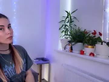 Freechat kittie_bear on Chaturbate