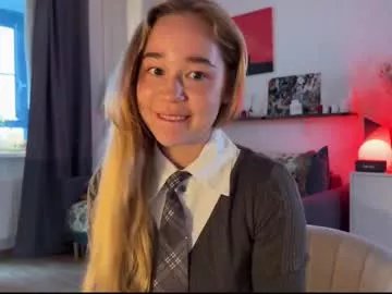 Group kristyspiritedaway on Chaturbate