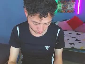 Freechat latin_boysxxx_ on Chaturbate