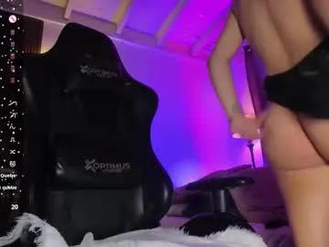 Freechat laura_hills18 on Chaturbate