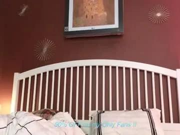 Chaturbate laurenbrite is Freechat laurenbrite — Make me Scream! #Makemecum over and over again with #LUSH Interactive Toy that vibrates with your Tips #Lovense #makemecum #cum #hairy #bigboobs #naughty #alien