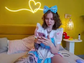 Freechat lessysweety on Chaturbate