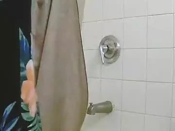 Away lilbratty_clouds_ogpuffdragon on Chaturbate