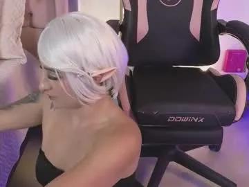 linoshka_1 — GOAL: ride dildo [132 tokens remaining] 