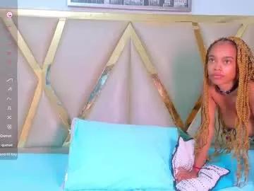 Freechat littleebonymommy on Chaturbate