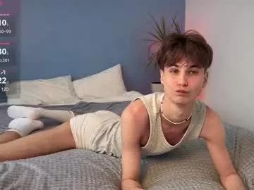 Freechat lucacharm on Chaturbate