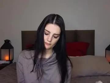 Away lucy1990xxx on Chaturbate