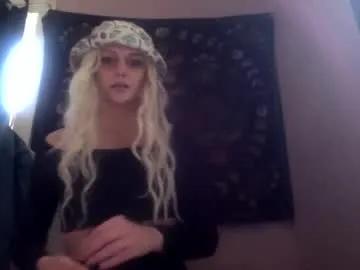 Freechat madelinevalentine on Chaturbate