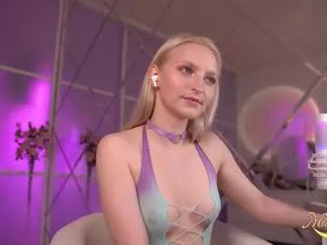 Freechat marylunamay on Chaturbate