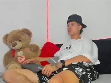 Private mateo_escobar on Chaturbate