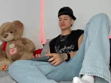 Private mateo_escobar on Chaturbate