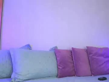 Freechat mia_reeves on Chaturbate