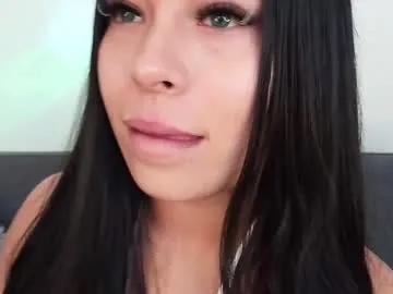 Private mia_roux13 on Chaturbate