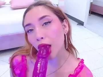 Freechat miaa_gh1 on Chaturbate