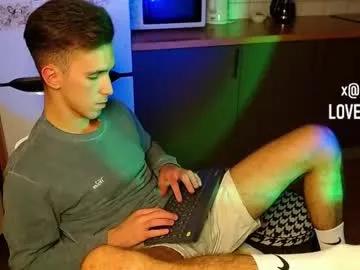 Freechat midnighter__ on Chaturbate