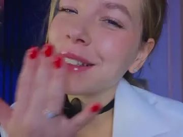 Private milly_shy on Chaturbate