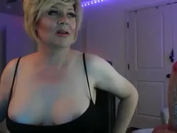 Freechat mona_the_milf on Chaturbate
