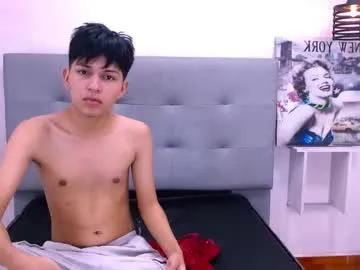 Freechat mortelle_ on Chaturbate