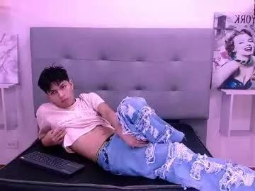 Freechat mortelle_ on Chaturbate