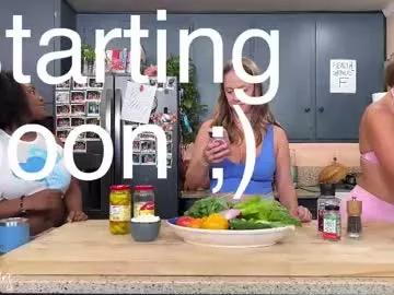 Freechat nakedbakers on Chaturbate