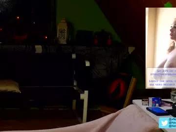 Freechat naughtynatali on Chaturbate
