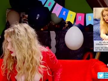 Freechat naughtynatali on Chaturbate