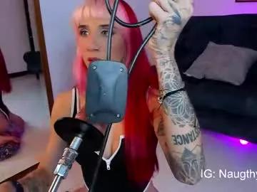 Freechat naugthymila3 on Chaturbate