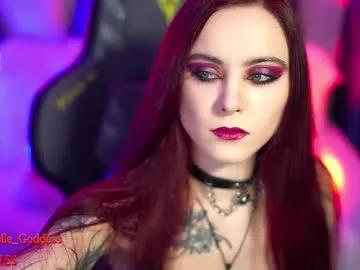 nelle_ on Chaturbate 