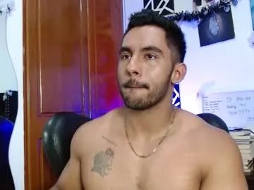 Away romanpearce_ on Chaturbate